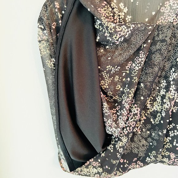 Reitmans Floral Sheer Lined Blouse, Size XL Petite - Picture 5 of 5